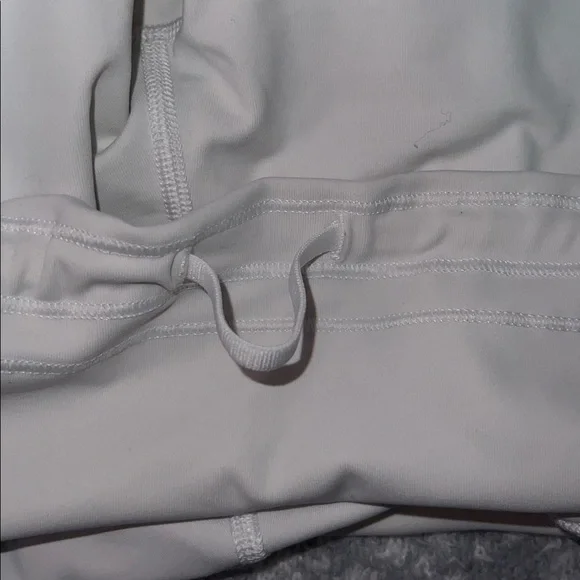 Lululemon High-Waisted White with mesh details Leggings Size 4 - Picture 6 of 10